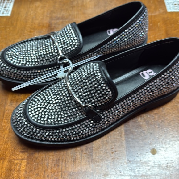 Sparkling Black Loafers with Silver Accents - Picture 2 of 4
